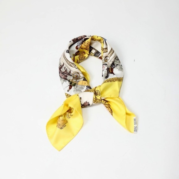 HERMES Authentic Yellow Scarf - Picture 6 of 13